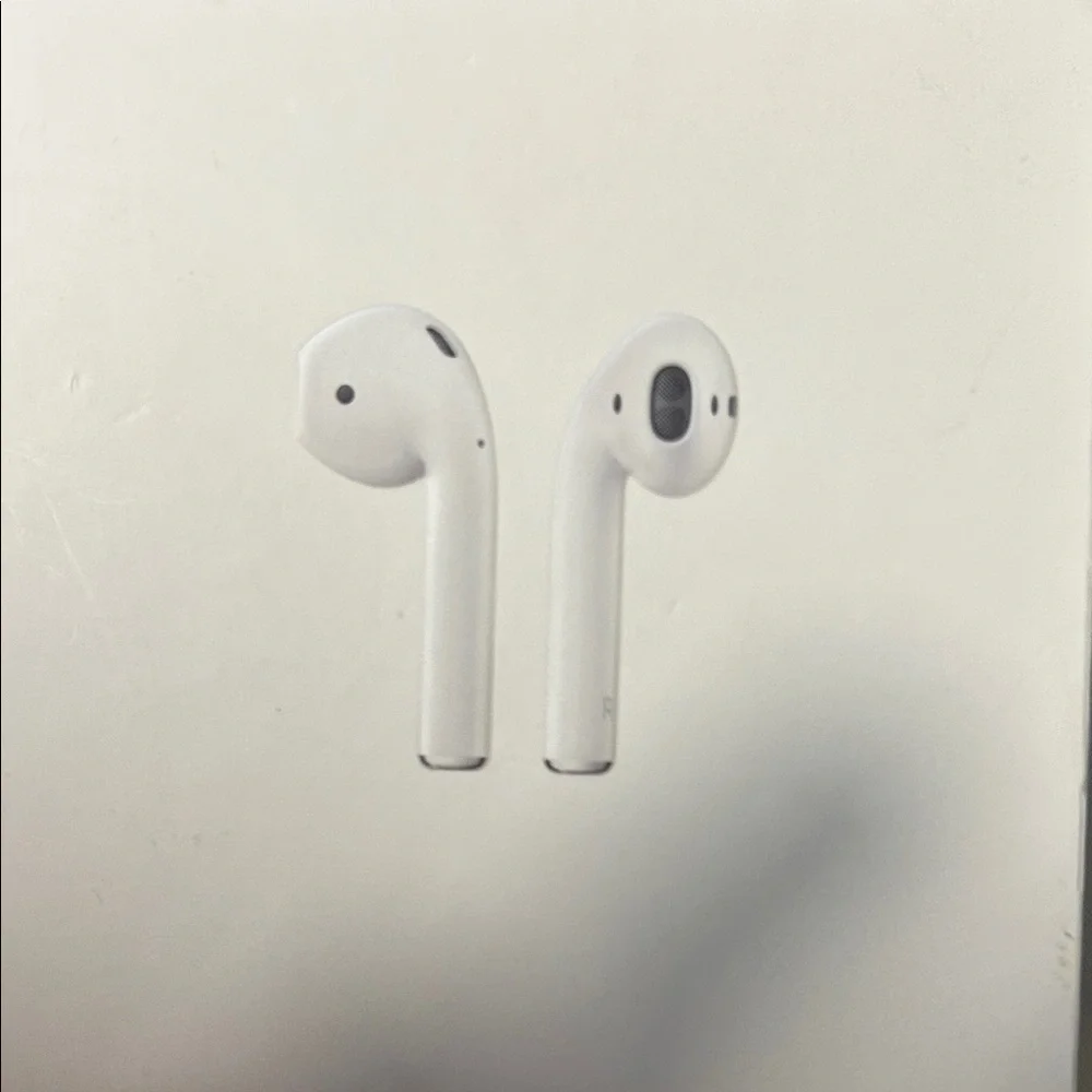 Apple Wireless Earbuds in White